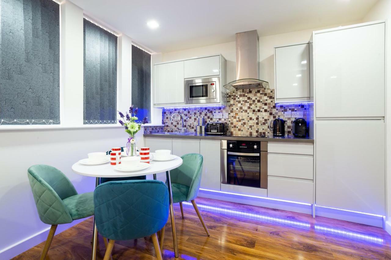 Ellerby Apartment *